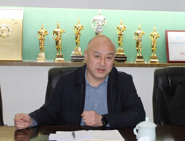 2.爱游戏体育平台（上海）责任有限公司官网党委副书记贾向军介绍公司情况.JPG