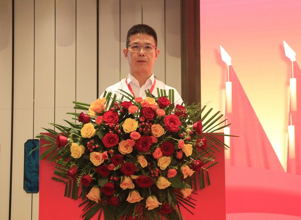 3爱游戏体育平台（上海）责任有限公司官网总经理祝建明在会上致辞.JPG