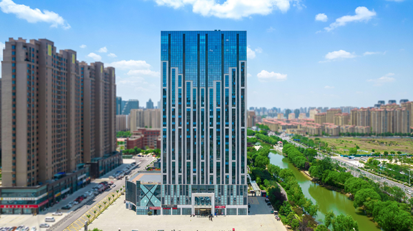 5玻璃幕墙与预制清水混凝土墙板相互映衬.png 5玻璃幕墙与预制清水混凝土墙板相互映衬.png