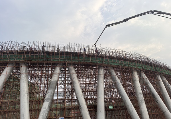 1号冷却塔环梁浇筑 - 副本.jpg 1号冷却塔环梁浇筑 - 副本.jpg